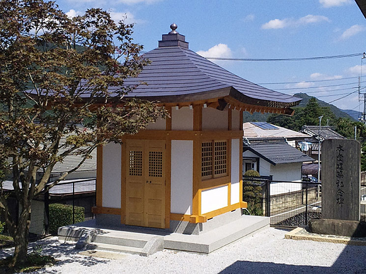 社寺の新築屋根1